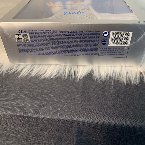 Collectable Barbie 2003 Silver and White Holiday Doll - Picture 5 of 8